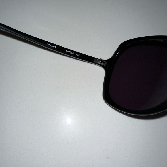 AQS Aquaswiss Valentina black oversized plastic sunglasses VAL001 - Picture 11 of 12